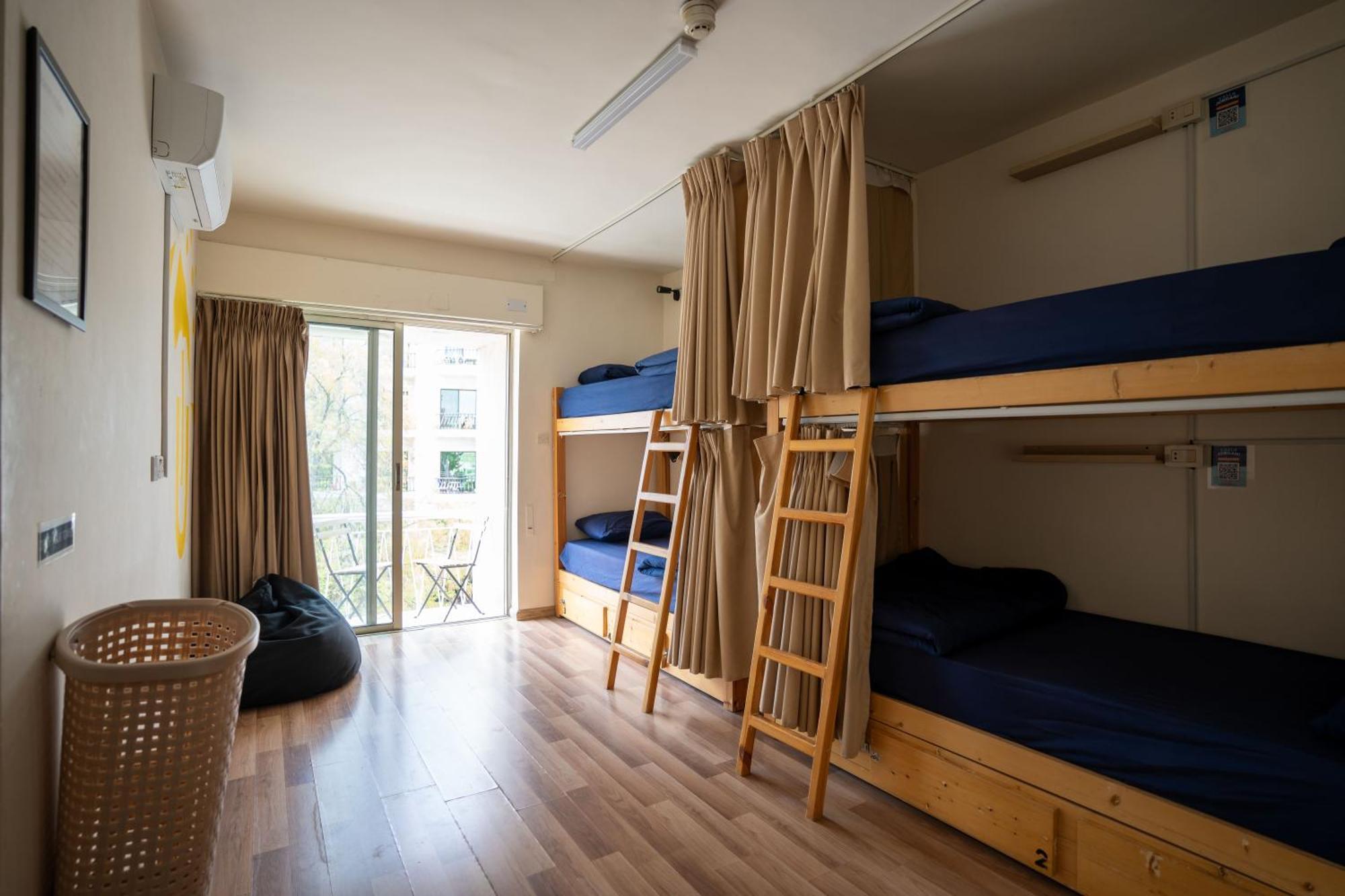 Battuta Hostel Amman Buitenkant foto